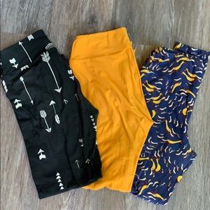 3 pairs of lularoe leggings